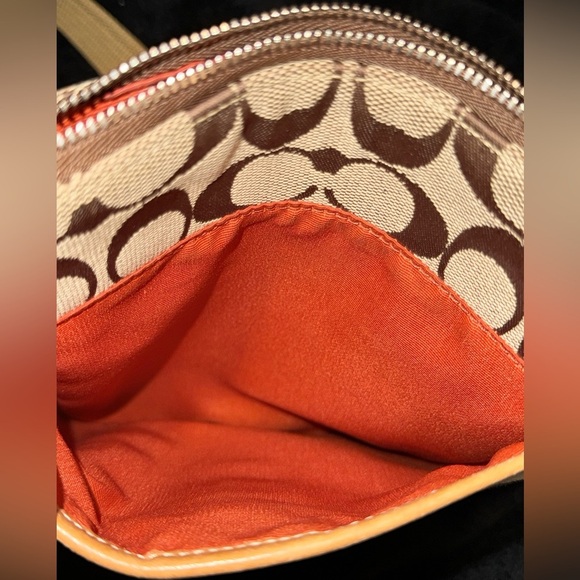 Coach Canvas Courier Crossbody leather crossbody Bag* - Picture 8 of 15